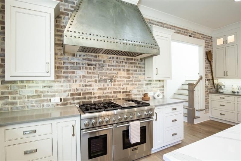 A Rare Estate Offering Luxury Living, Privacy &amp; Timeless - photo 15
