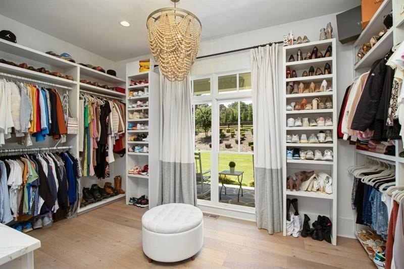 A Rare Estate Offering Luxury Living, Privacy &amp; Timeless - photo 28