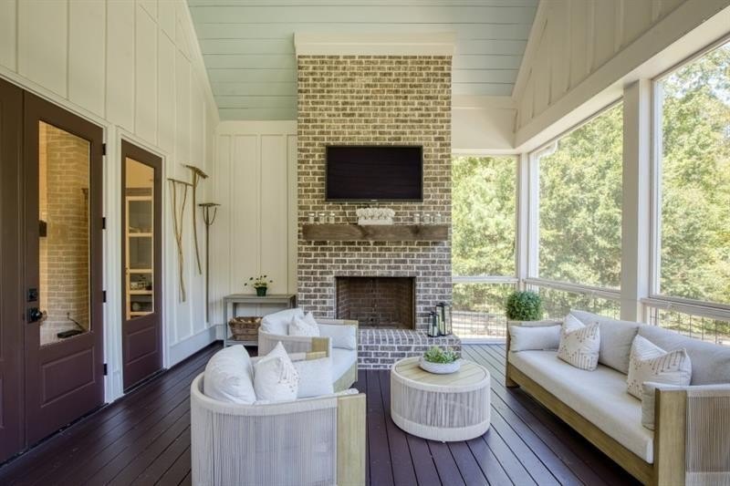 A Rare Estate Offering Luxury Living, Privacy &amp; Timeless - photo 48