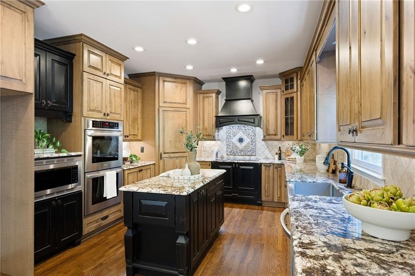 Welcome to this beautiful traditional home perfectly situated on - photo 10