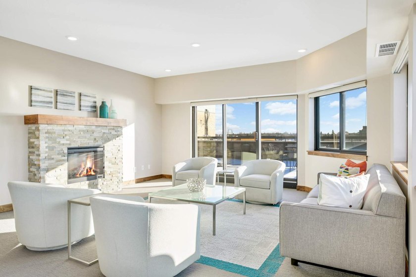 Welcome to your dream condo in the heart of Uptown, Minnesota! - photo 13