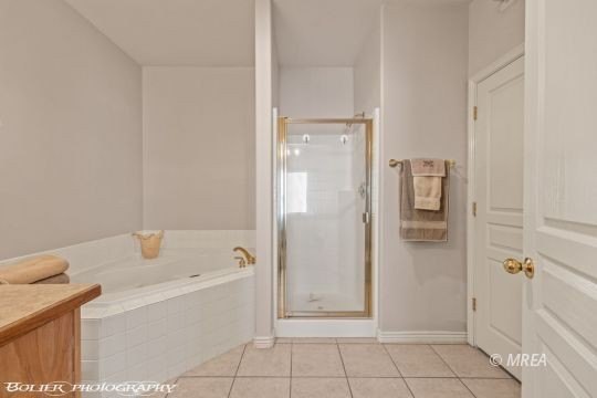 Check out this great condo with an amazing front courtyard - photo 27