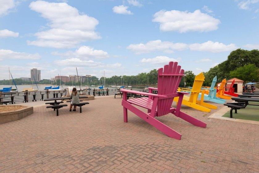 Welcome to your dream condo in the heart of Uptown, Minnesota! - photo 27