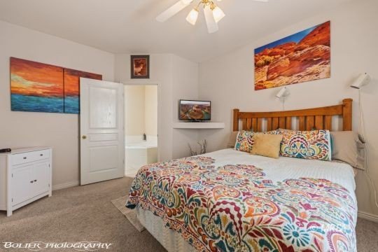 Check out this great condo with an amazing front courtyard - photo 32