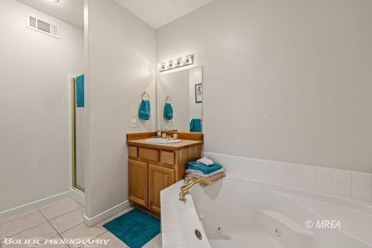 Check out this great condo with an amazing front courtyard - photo 35