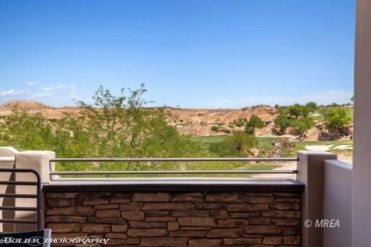 Check out this great condo with an amazing front courtyard - photo 40