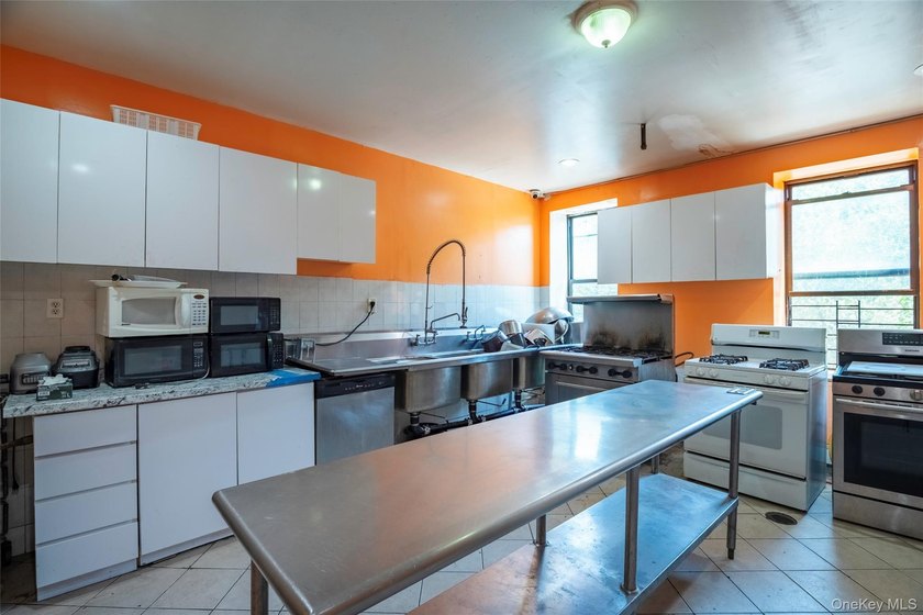 Located in the heart of Brownsville, Brooklyn, 397 Rockaway - photo 28