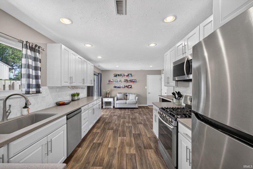If you are looking for carefree living in a golf course - photo 12