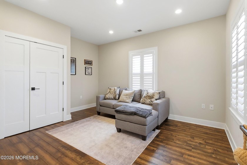 Escape to the Jersey Shore in this stunning monthly waterfront - photo 14