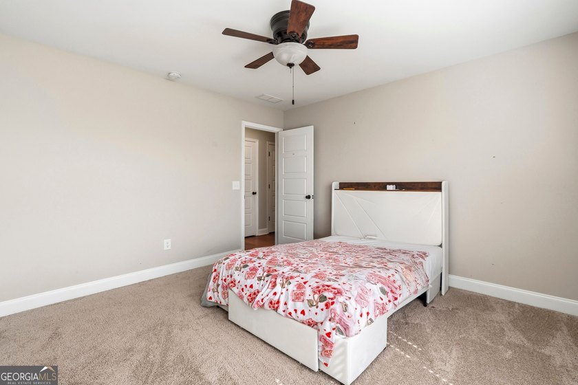 AFFORDABLE LAKE OCONEE AREA 4 BEDROOM HOME! This great-value - photo 25
