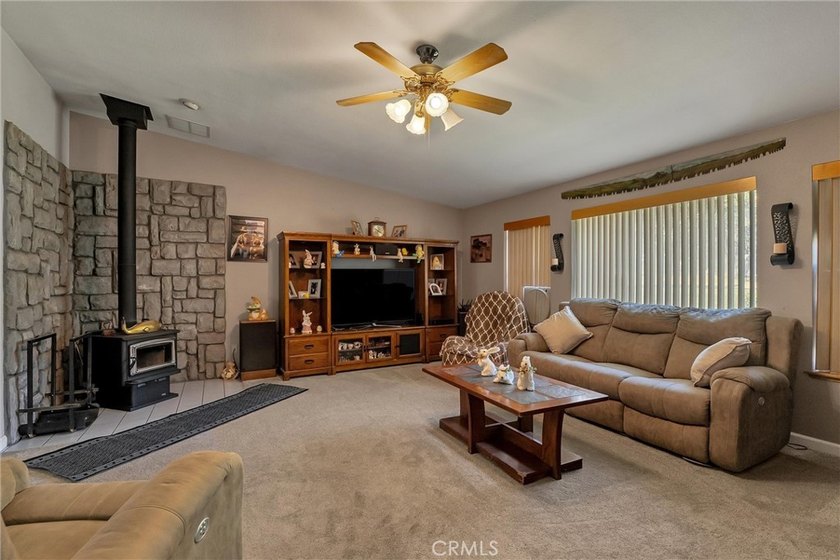 Welcome to this stunning custom-built home that sits on 3.91 - photo 5