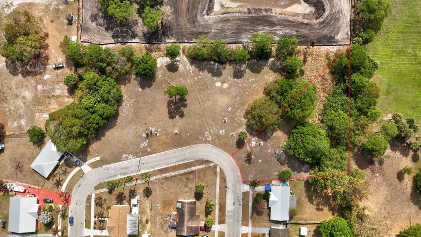 This cleared parcel offers a great opportunity to secure land in - photo 7