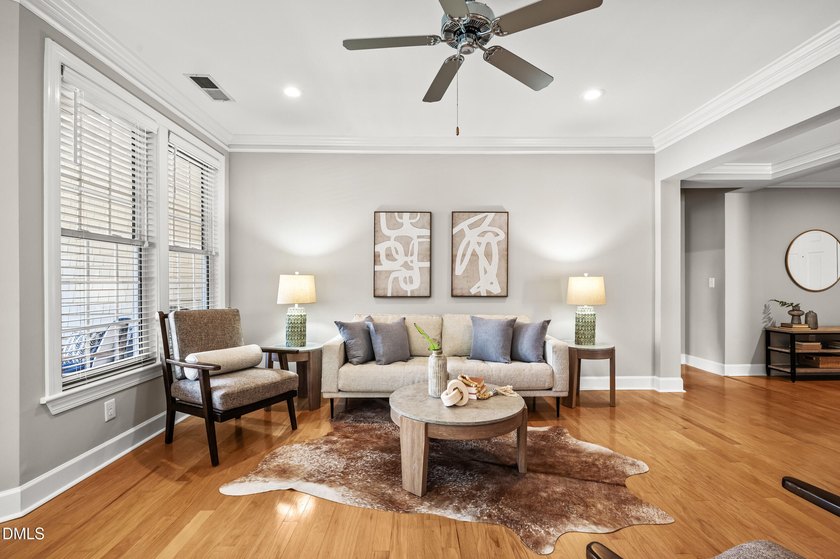 Fantastic opportunity to live within walking distance to - photo 10