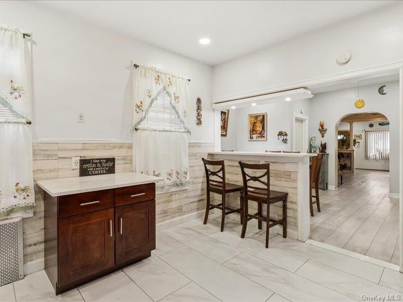 Beautiful Colonial featuring 4 bedrooms and 3 bathrooms - photo 6