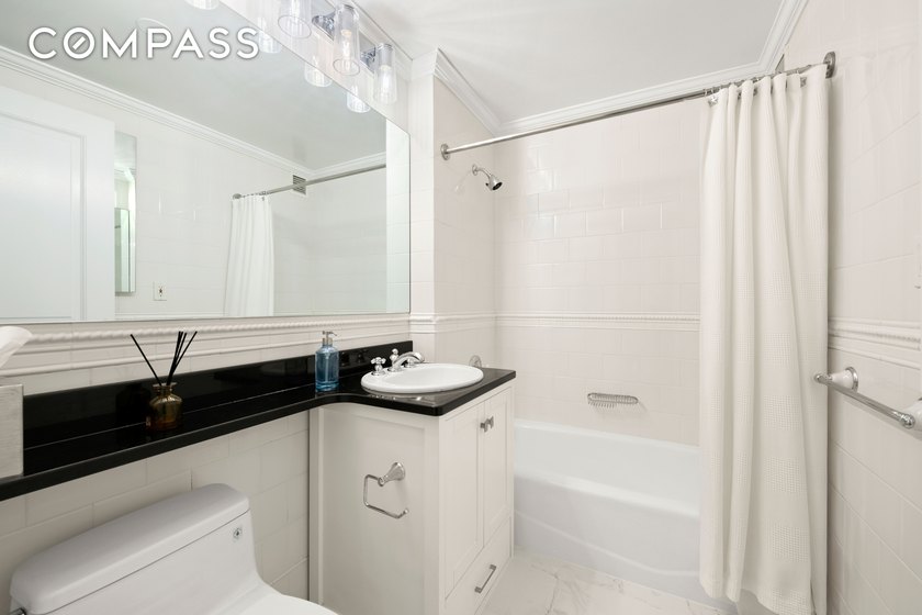 Perched on the 17th floor of one the Upper East Side s most - photo 12