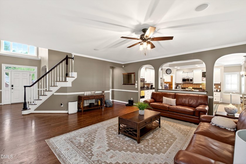 Incredible Home, Incredible Price. Luxury Golf Course Living - photo 11