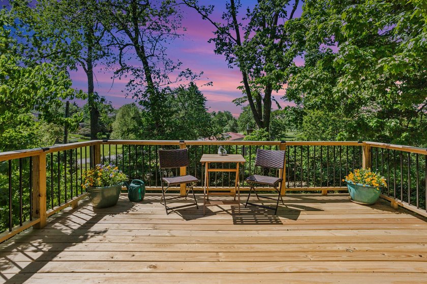 Mid Century sprawling home offers so many spaces to entertain - photo 5