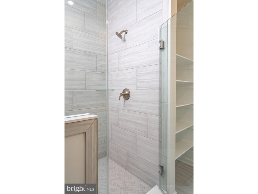 Brand-New Miller &amp; Smith Elevator Brownstone-one of only FOUR - photo 17