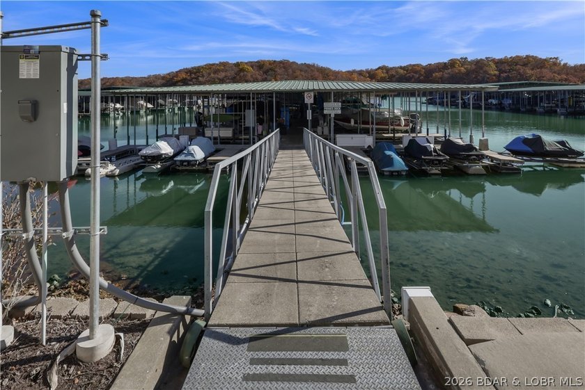 Top-floor, two-story lakefront living in the heart of Osage - photo 32