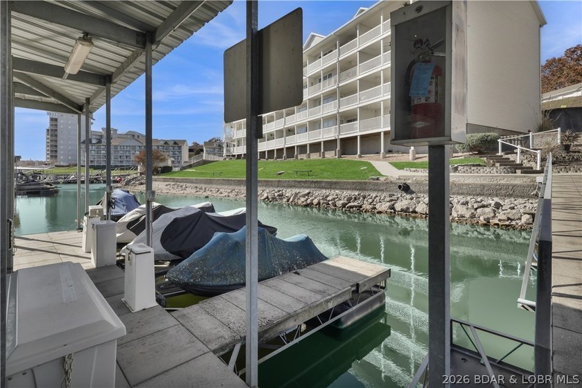Top-floor, two-story lakefront living in the heart of Osage - photo 35