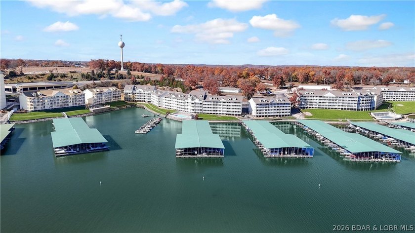 Top-floor, two-story lakefront living in the heart of Osage - photo 39