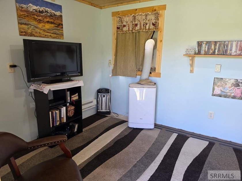This one-of-a-kind horse property is a rare gem that doesn't - photo 42