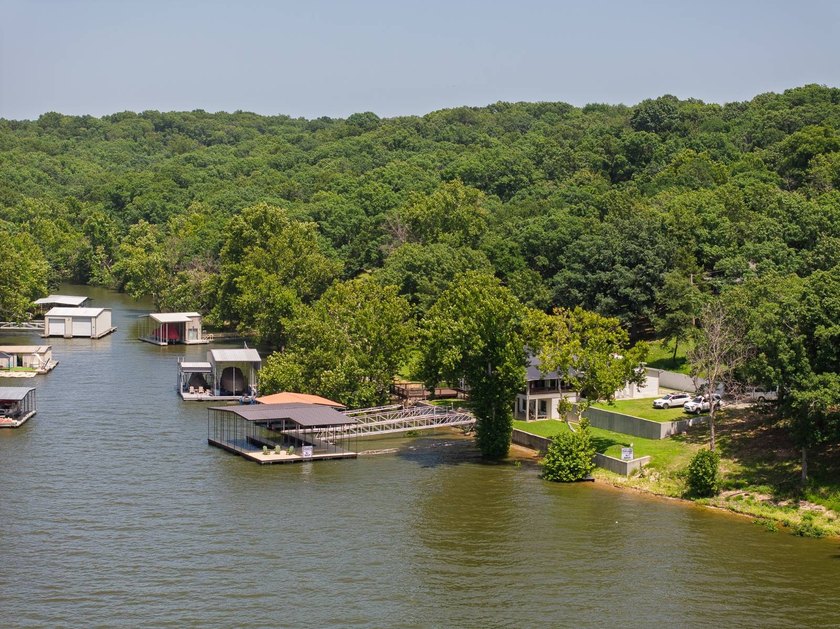 Waterfront on the main lake, across from Duck Creek, 2 boat - photo 6