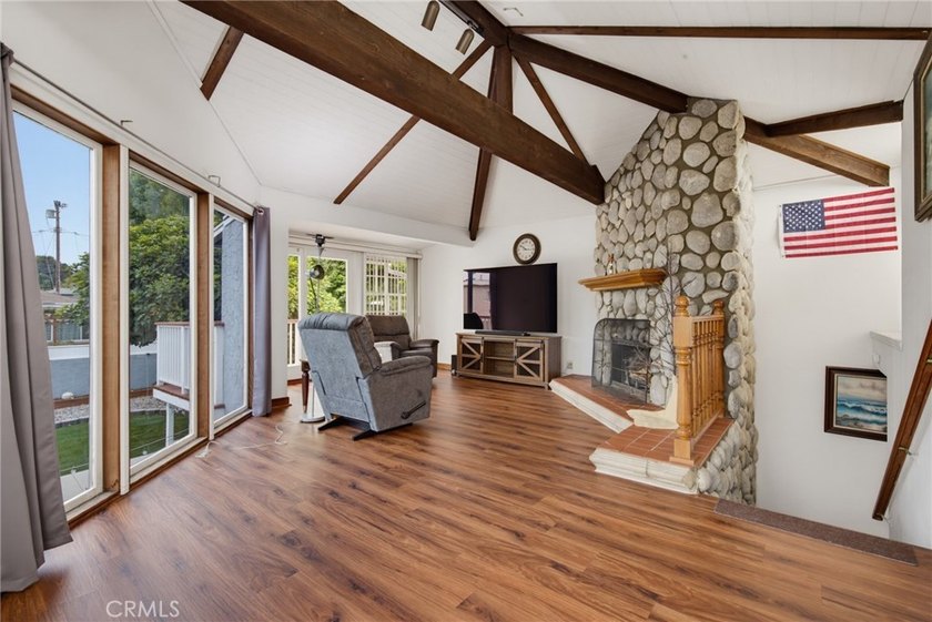 1073 W Upland Ave - photo 20