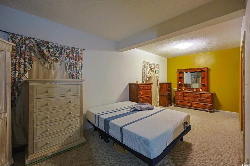 ***BACK ON MARKET AT NO FAULT TO SELLERS*** 2-Bedroom, 2-Bath - photo 13