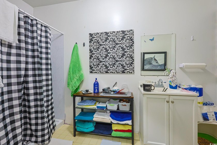 ***BACK ON MARKET AT NO FAULT TO SELLERS*** 2-Bedroom, 2-Bath - photo 20
