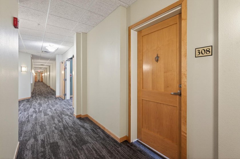 Beautifully updated condo in the heart of the highly - photo 26