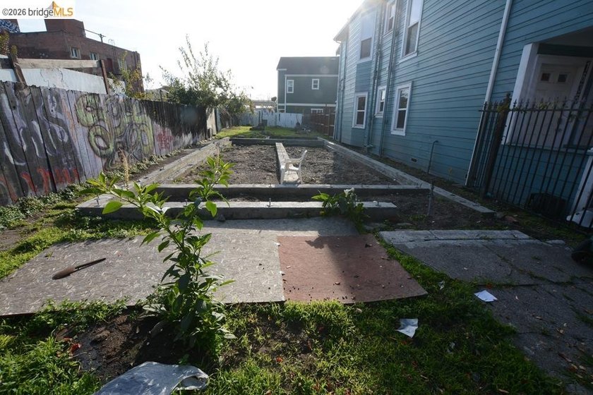 This is a build-ready lot, already zoned for a duplex, with - photo 27