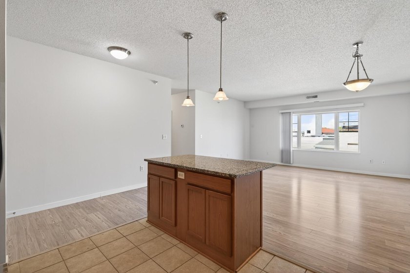 Beautifully updated condo in the heart of the highly - photo 28