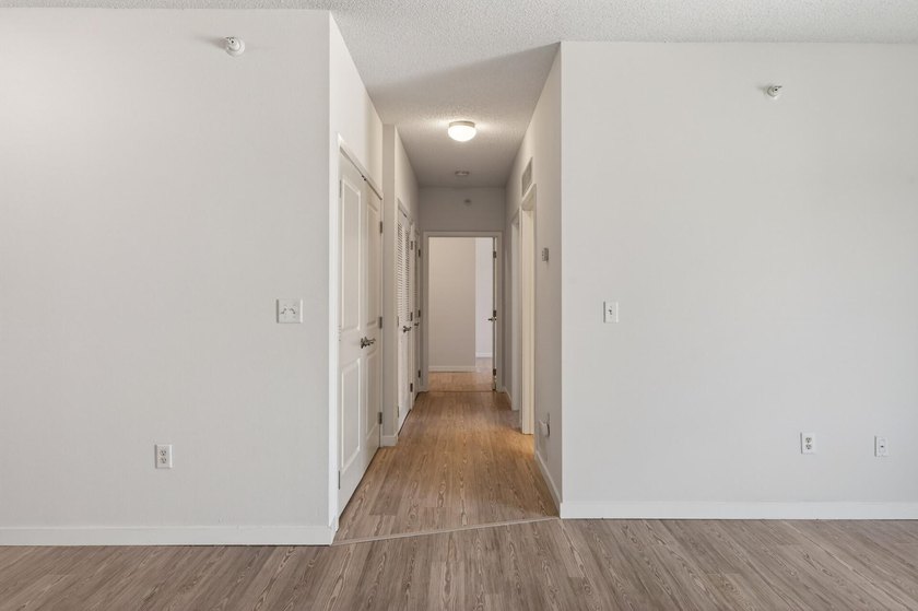 Beautifully updated condo in the heart of the highly - photo 33