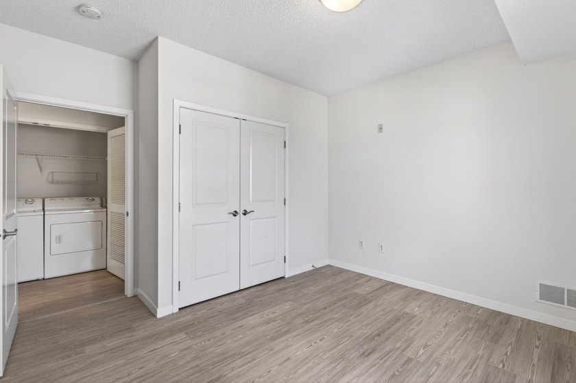 Beautifully updated condo in the heart of the highly - photo 39