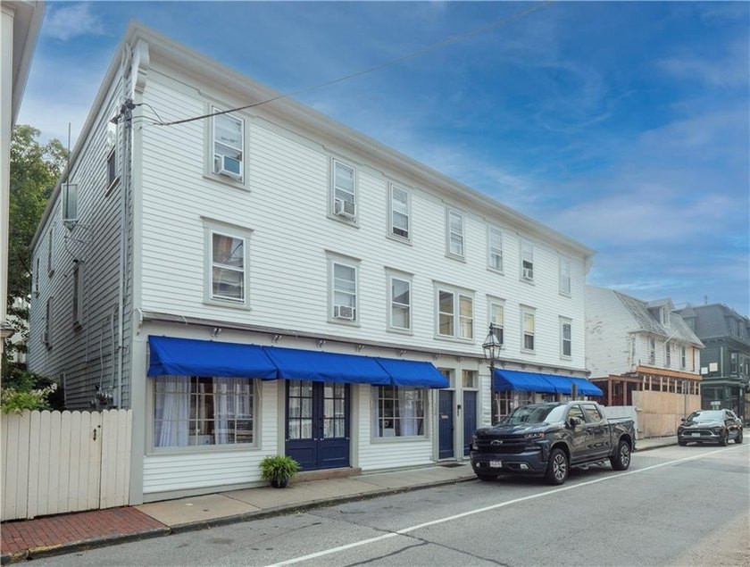 130-132 Spring St is a classic historic Newport building in the - photo 5