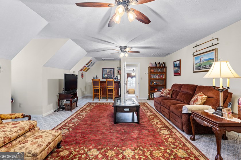 This stunning 4 bedroom, 4 bath home is packed is located in - photo 44