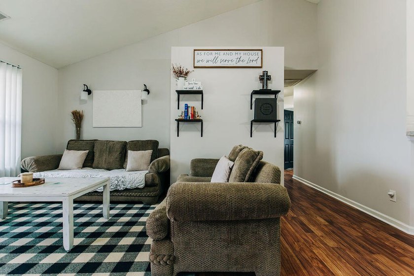 Welcome to this charming 3-bedroom, 2-bathroom home featuring a - photo 16