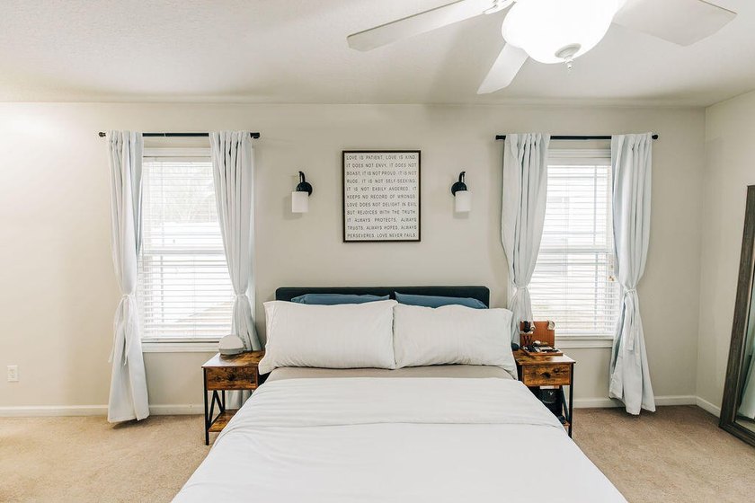 Welcome to this charming 3-bedroom, 2-bathroom home featuring a - photo 18