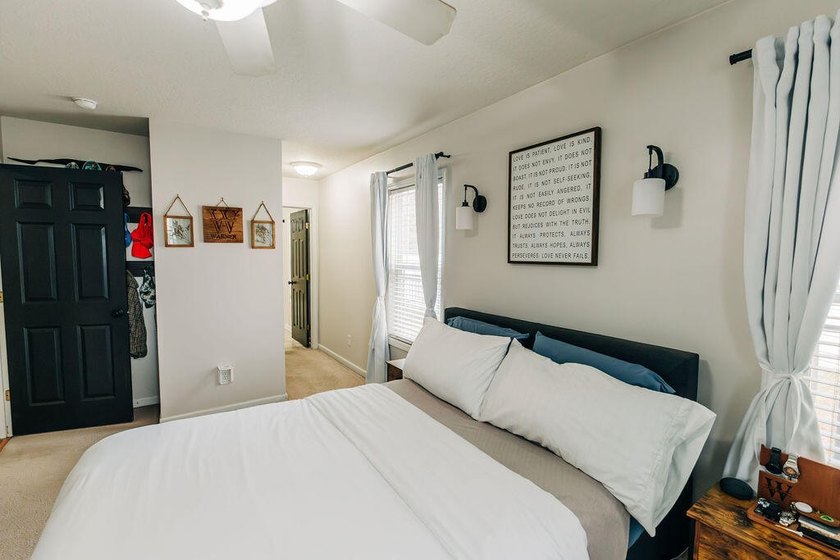 Welcome to this charming 3-bedroom, 2-bathroom home featuring a - photo 20