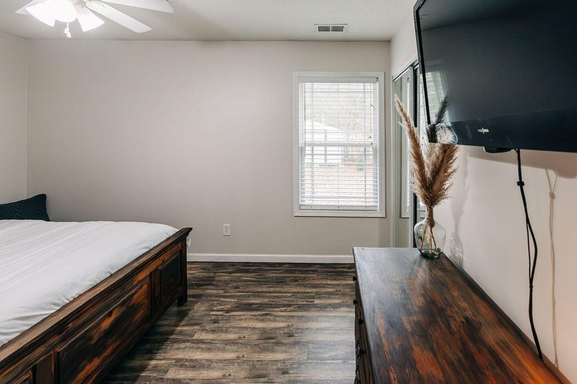 Welcome to this charming 3-bedroom, 2-bathroom home featuring a - photo 28