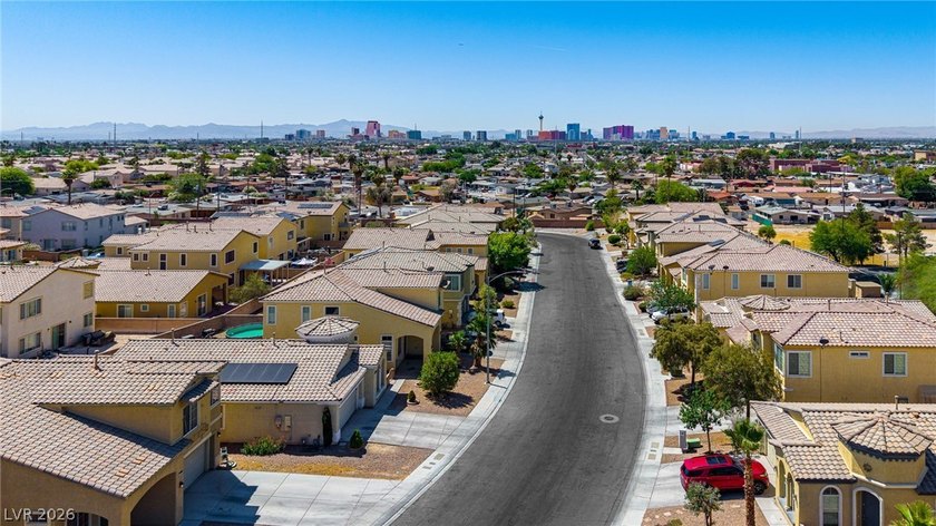 Beautifully appointed 4-bedroom, 2-bath home in Las Vegas' - photo 33