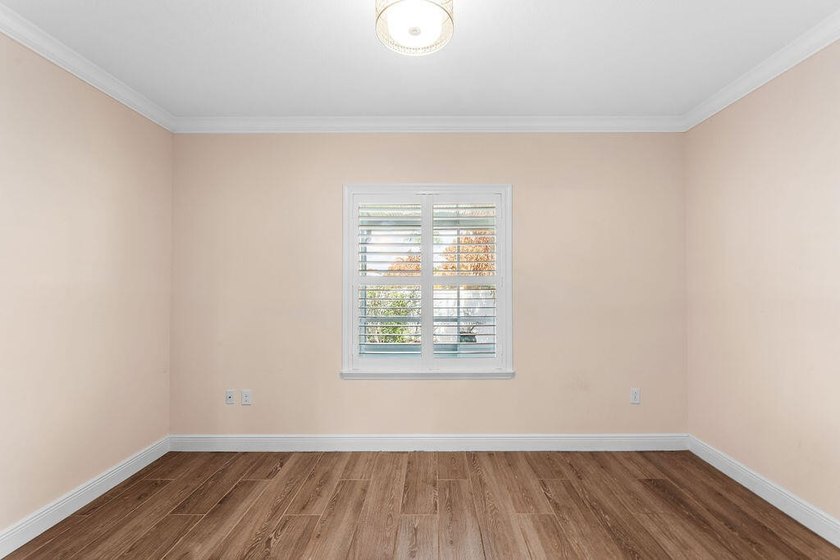 Welcome to this beautiful home in Torino with 4 Bedrooms, 3 - photo 18