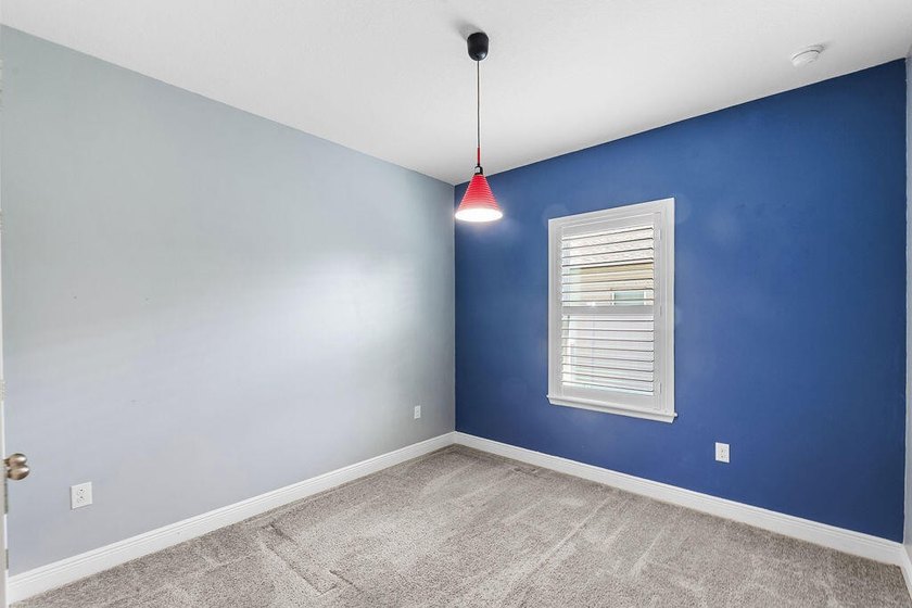 Welcome to this beautiful home in Torino with 4 Bedrooms, 3 - photo 36