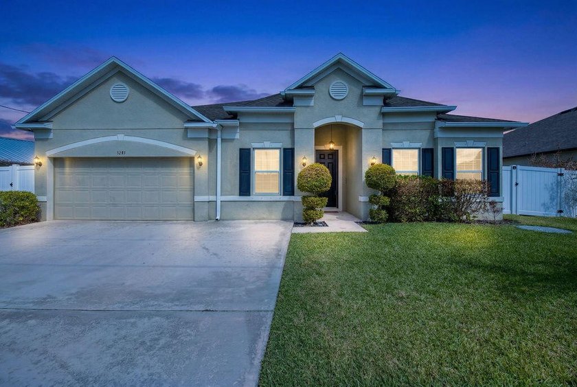 Welcome to this beautiful home in Torino with 4 Bedrooms, 3 - photo 47