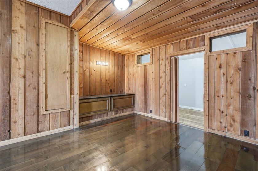 Charming and spacious 3-bedroom home offering 1,687 square feet - photo 12