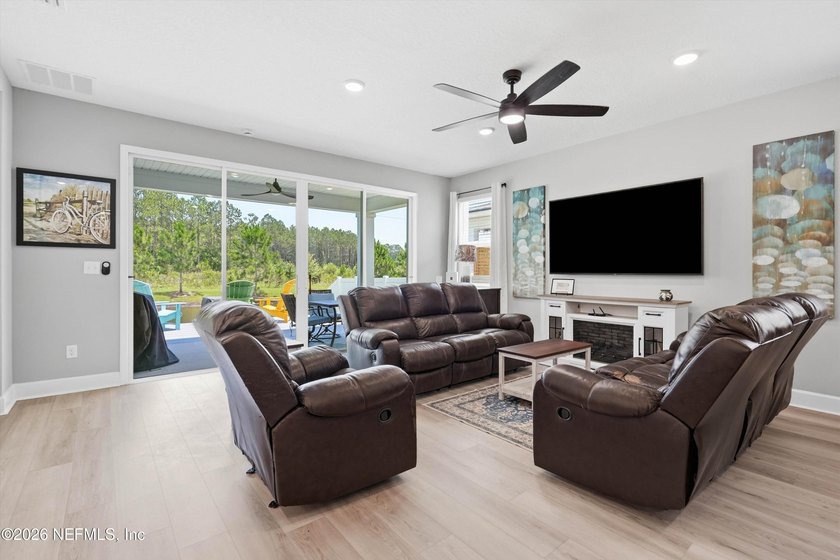 Welcome to 554 Lightsey Crossing Lane in the desirable Arbors at - photo 12