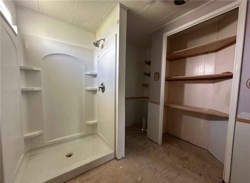 Excellent investment opportunity in this corner-lot home located - photo 22