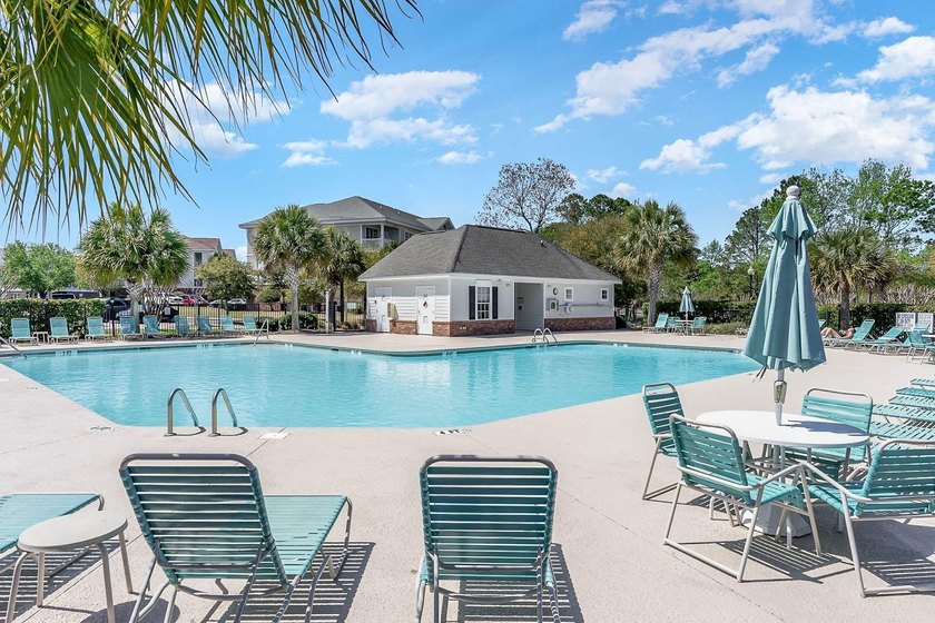 Welcome to this bright and beachy 2-bedroom, 2-bath end-unit - photo 26