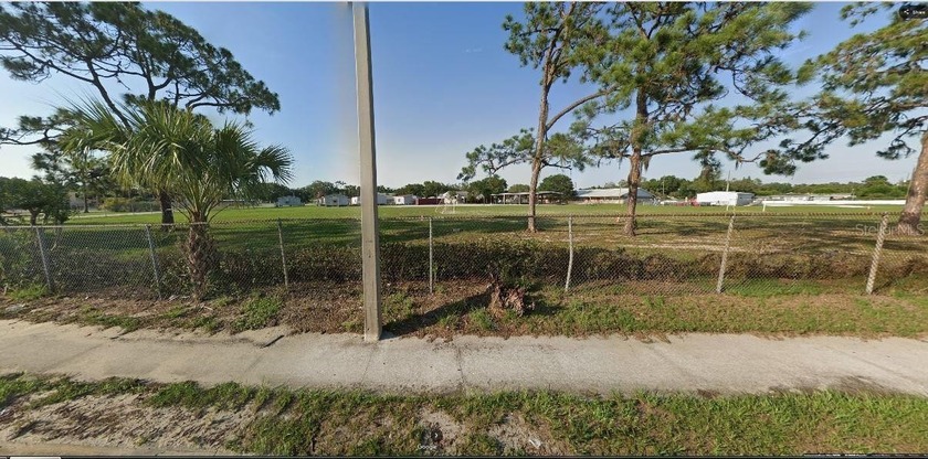 This 1.26-acre vacant  lot on Hwy 60 E in Lake Wales, Florida - photo 2